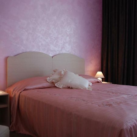 Rooms Edda Savudrija Eksteriør billede
